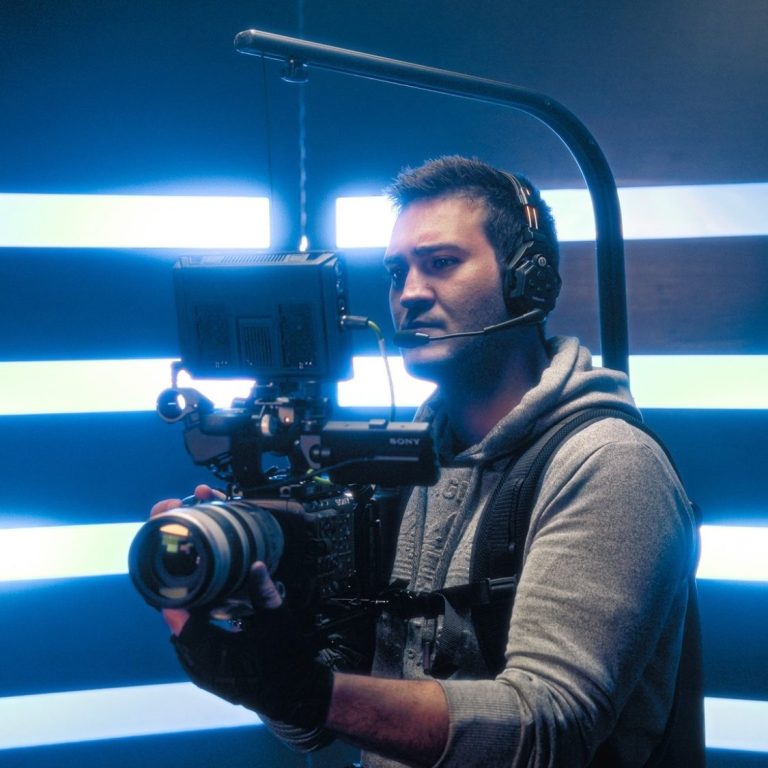 Cadreur Cinedistrict avec caméra Sony